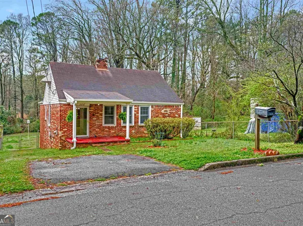 208 Barton Dr, Hapeville, GA 30354