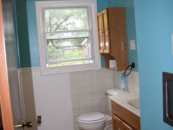 Main Floor Bathroom