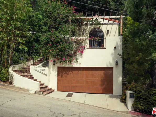 8515 Ridpath Dr, Los Angeles, CA 90046