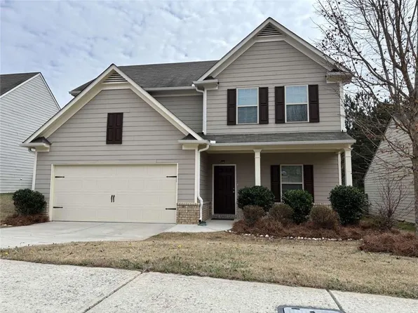 7467 Saint David St, Fairburn, GA 30213