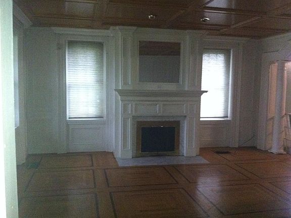 4th image of 1266 E 2nd St