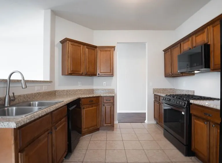1091 S Spritz Dr — Photo 7