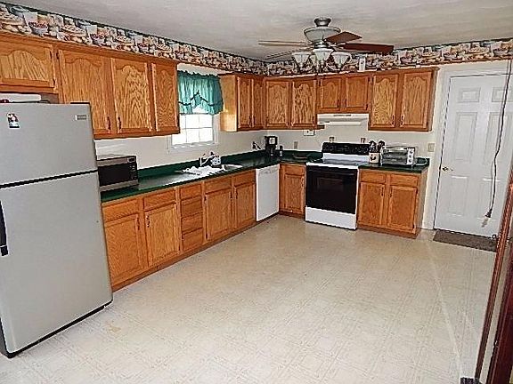 2nd image of 127 Glenavy Dr