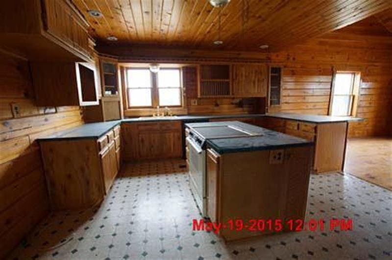 2nd image of 2558 32nd Rd