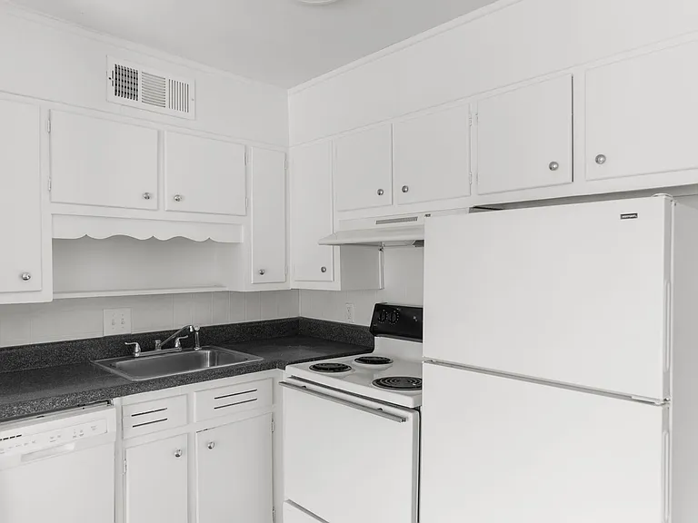 Cliff Place — Photo 11
