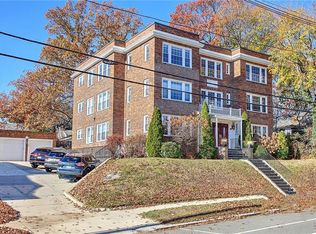 124 Blackstone Blvd APT 5, Providence, RI 02906