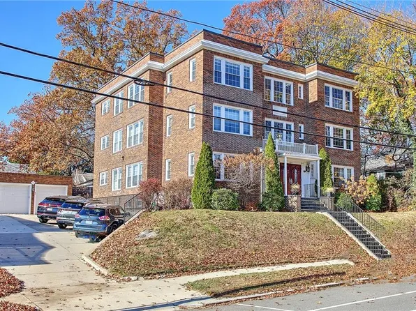 124 Blackstone Blvd APT 5, Providence, RI 02906