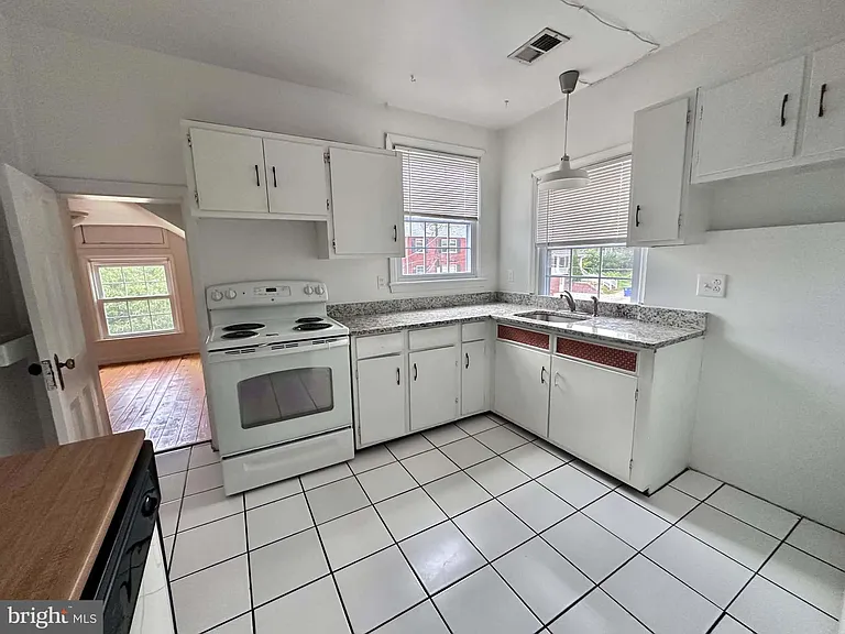 1208 S Cleveland St #TOP FLOOR — Photo 15