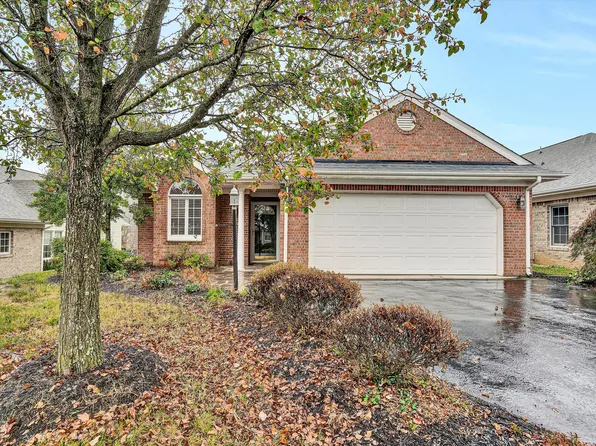 4826 Cave Spring Ln, Roanoke, VA 24018