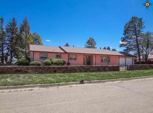 757 Dora Celeste Dr, Las Vegas, NM 87701