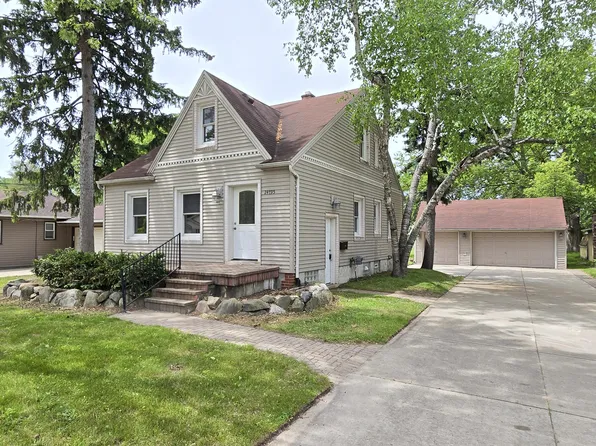 24795 Eureka Ave, Warren, MI 48091