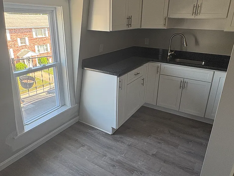 46 Linden St #3 — Photo 27