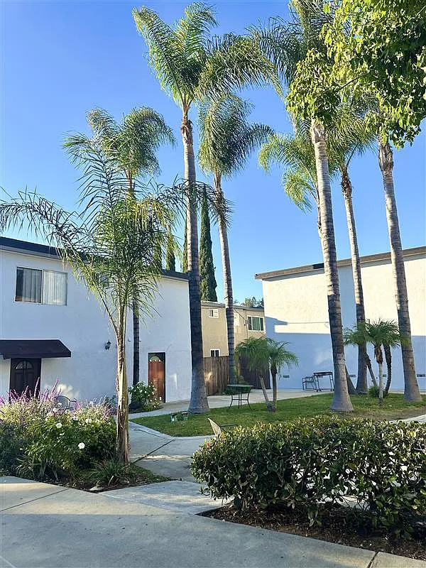 504 Hill Drive — Photo 1
