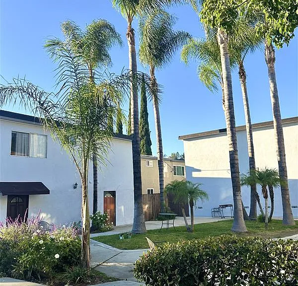 504 Hill Drive — Photo 1