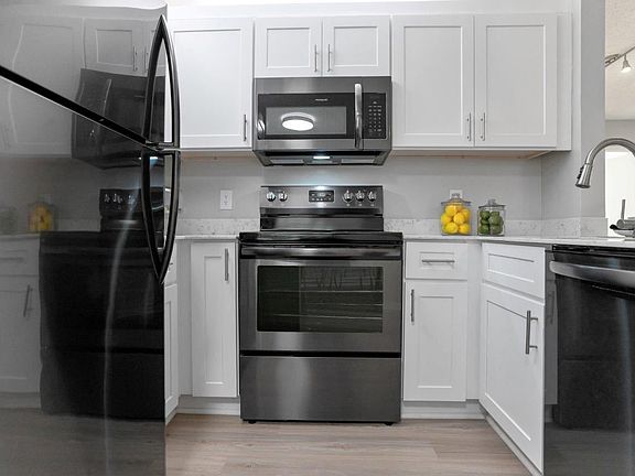 2nd image of 1495 Spring Harbor Dr #2105-R