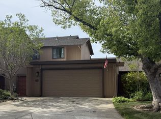 8764 Bluff Ln, Fair Oaks, CA