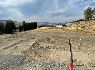 17 Parks Drive, Okanogan, WA 98840