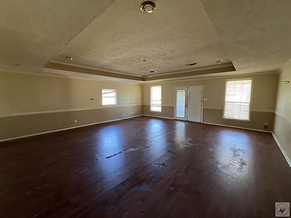 4th image of 5227 Blackman Ferry Rd