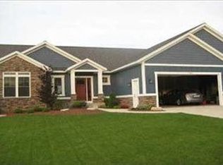 5448 Mills Ridge Dr SW, Wyoming, MI 49418