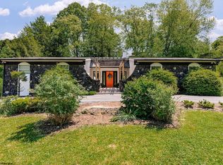 140 Scenery Dr, Morgantown, WV 26505