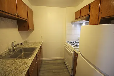 Rented by URBAN UTOPIA REALTY LLC