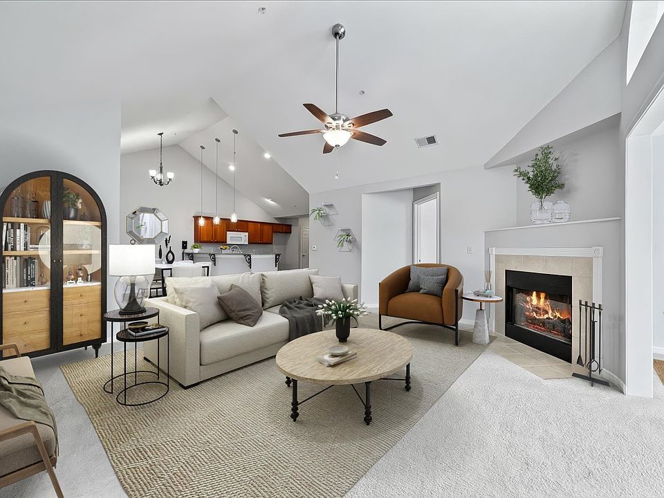 1st image of 8897 Parkview Oaks Cir