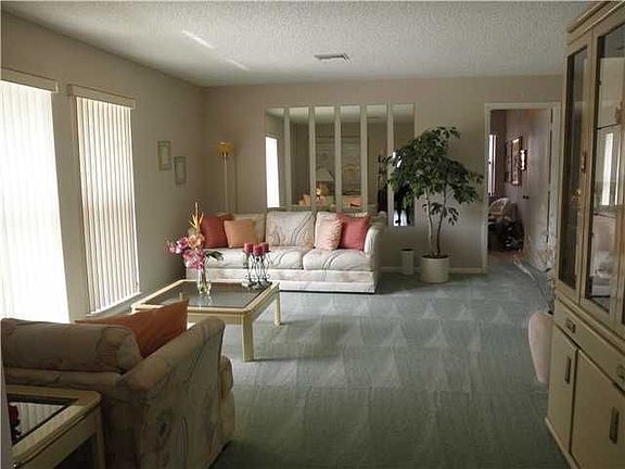 2nd image of 2219 SE Gaslight St