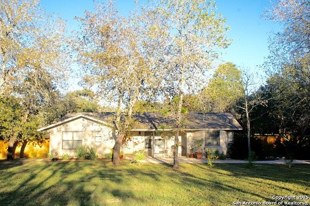 1st image of 419 Meadowgrove Ln