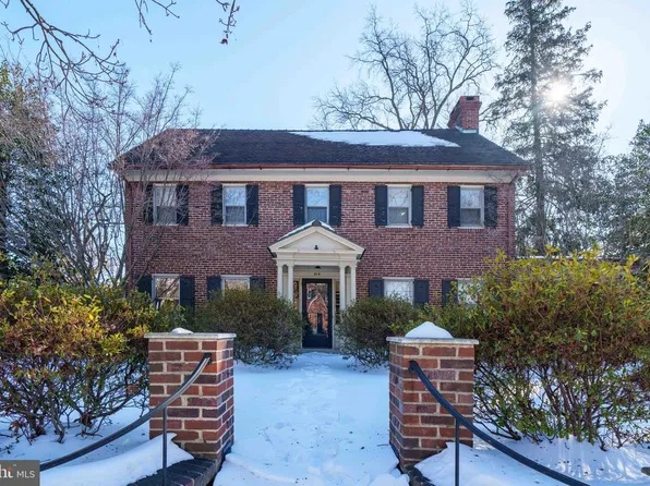 814 Blackshire Rd, Wilmington, DE 19805