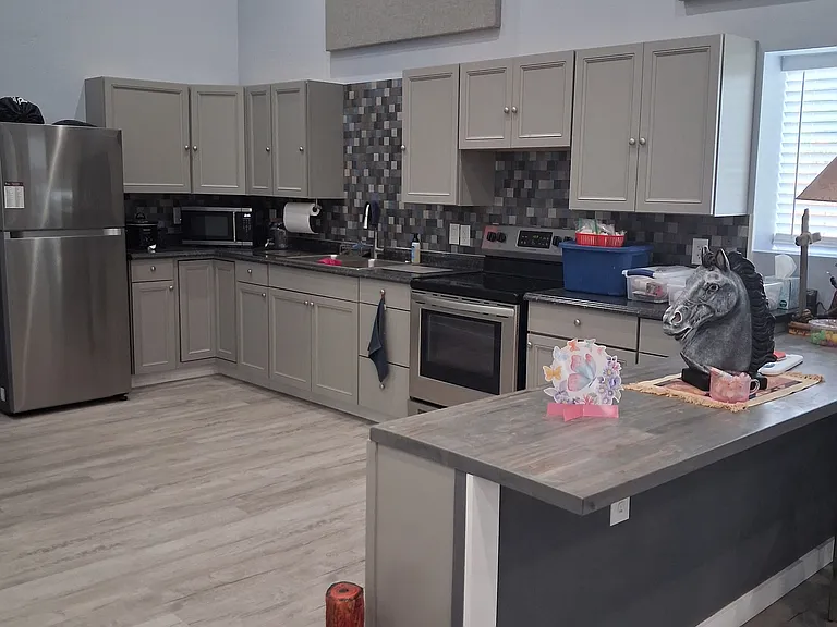 1363 N Plaza Dr #16 — Photo 17