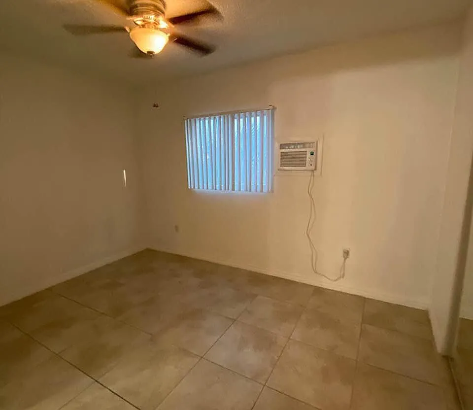 1520 S Casino Center Blvd — Photo 4
