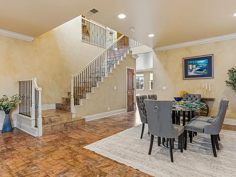 4760 Sea Crest Dr — Photo 5