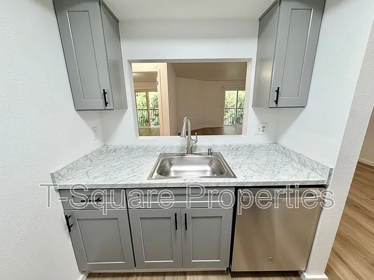 225 164th St SE #203 — Photo 8