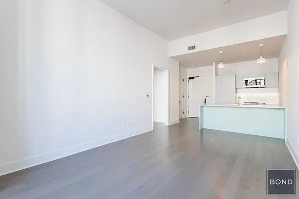 Rented by Bond New York | media 6