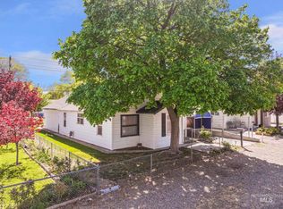 322 Jackson St, Twin Falls, ID 83301