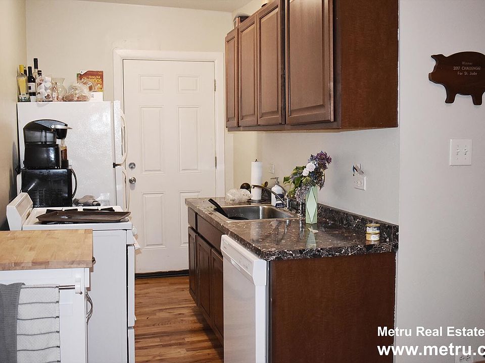 2nd image of 837 W Cornelia Ave #X-1s