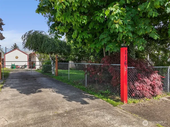 1165 Harding Street, Enumclaw, WA 98022
