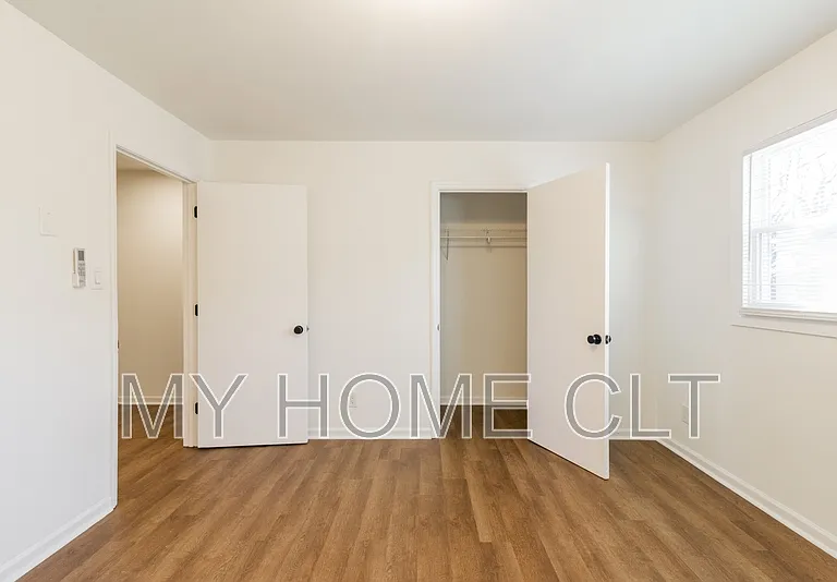 929 Cantwell St #2 — Photo 15