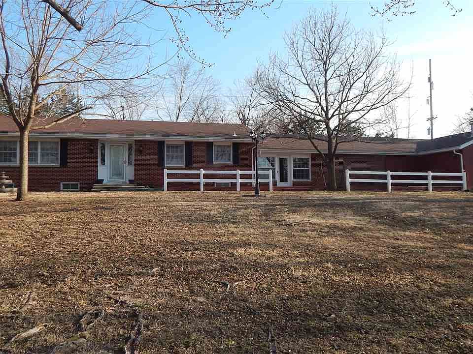 1st image of 3224 Lakeshore Dr