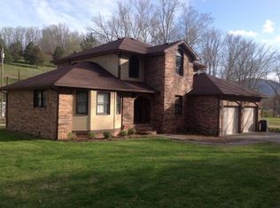 4820 Back Valley Rd, Big Stone Gap, VA 24219