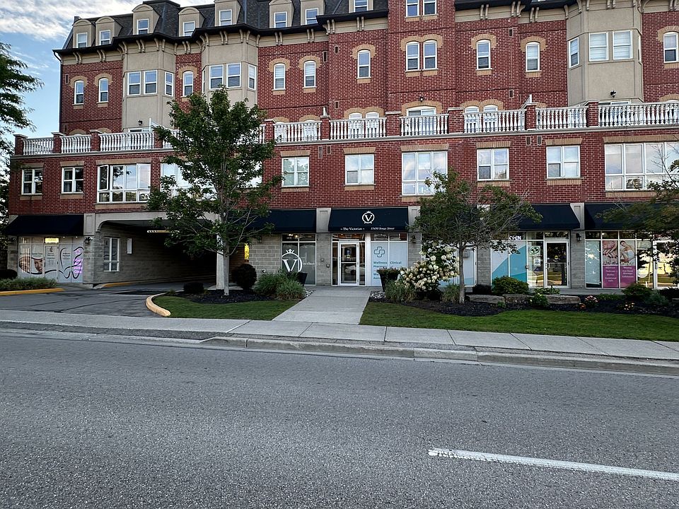 1st image of 15450 Yonge St #205