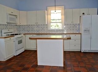 34 Walnut St, Arlington, MA 02476