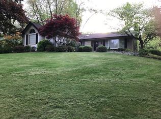 2977 E Bardonner Rd, Gibsonia, PA 15044