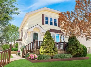 233 E Norwich St, Milwaukee, WI 53207