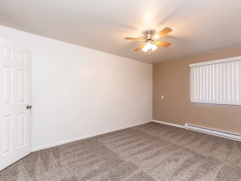 Foxhill Apartments — Photo 74