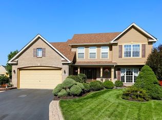 1383 Fox Hill Ct, North Aurora, IL 60542