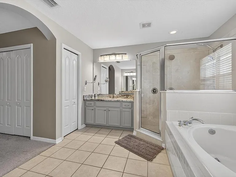 11115 Avery Oaks Dr — Photo 32