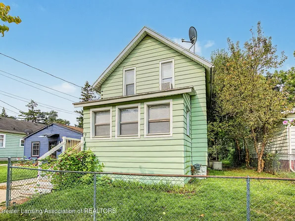 909 Clayton St, Lansing, MI 48915