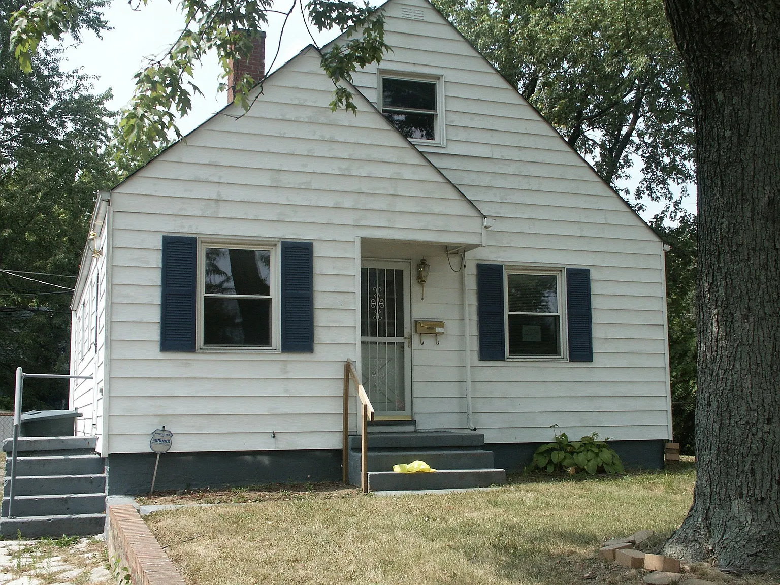 3483 Dresden St photo 1