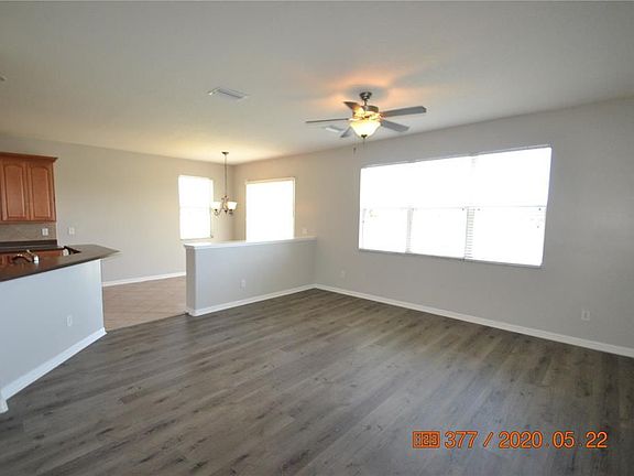 4th image of 1718 Atlantic Dr #1718